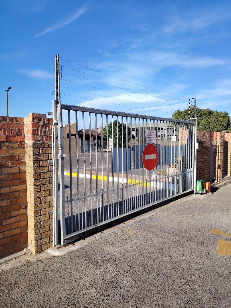 To Let 2 Bedroom Property for Rent in Morgenster Western Cape